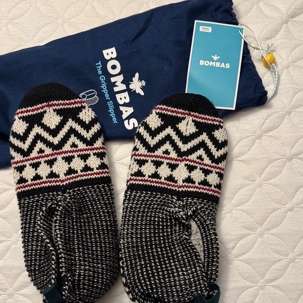 Bombas Black and White Chevron Slippers